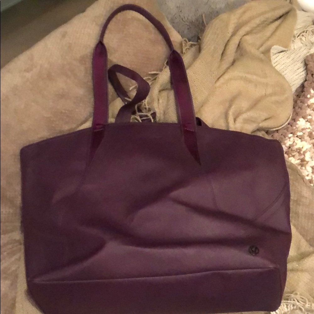 Lulu Lemon tote